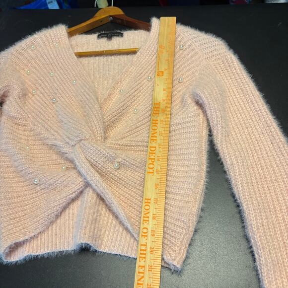 Almost Famous Womens Pink Sweater Size Medium M Pearl Twist Front - Picture 5 of 8